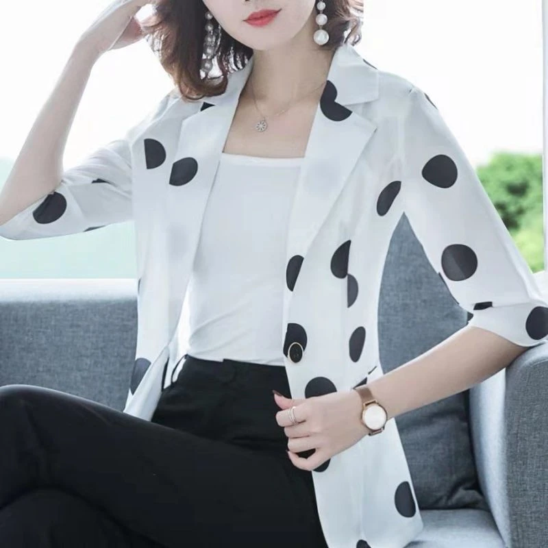 印花小西装外套女2025春夏季新款胖妹妹大码显瘦百搭小西服防晒衣
