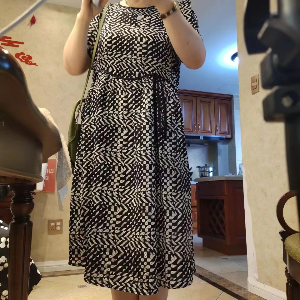 女士显瘦印花连衣裙