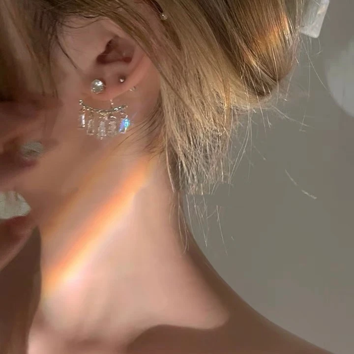 铜合金合成锆石耳饰 一款两戴~精致慵懒法式轻奢设计感气质流苏