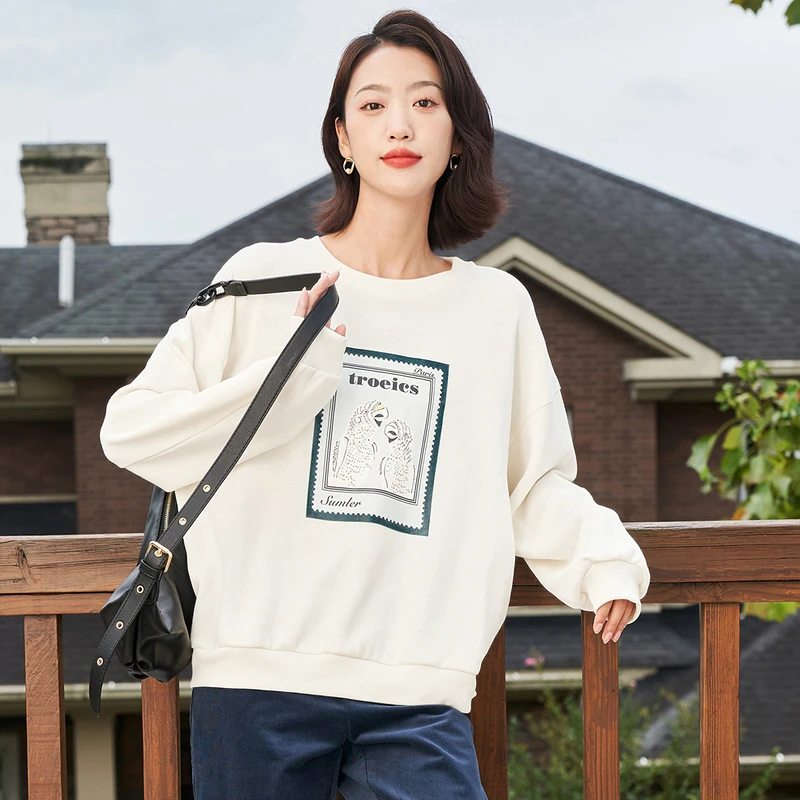 布景卫衣女秋冬季休闲圆领鹦鹉印花长袖宽松套头上衣BT14TY3038