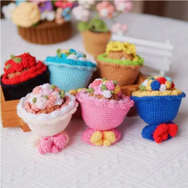 手工编织diy变装新娘娃娃钩织会翻转的婚纱毛线钩针捧花变身花束