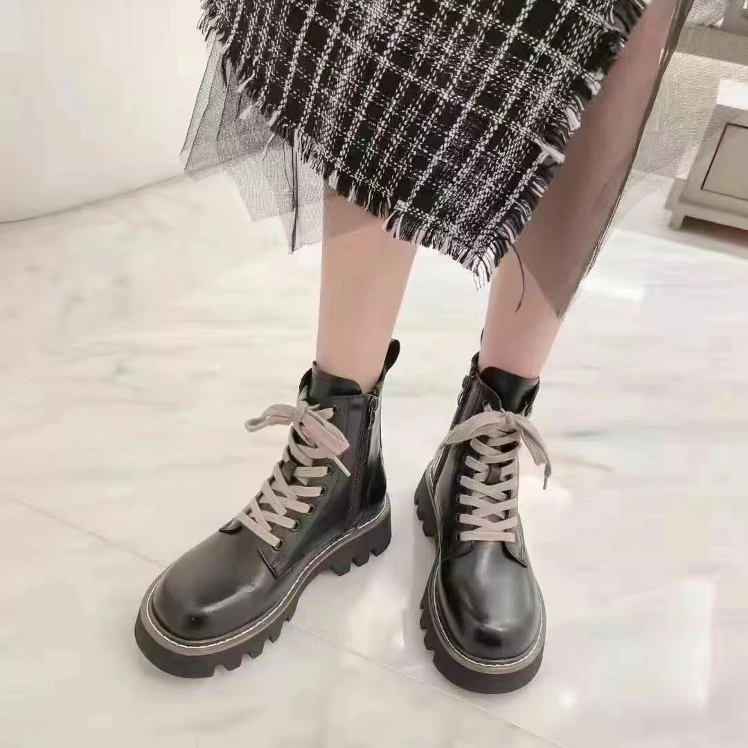 朱朱姐时尚平底休闲马丁靴281305