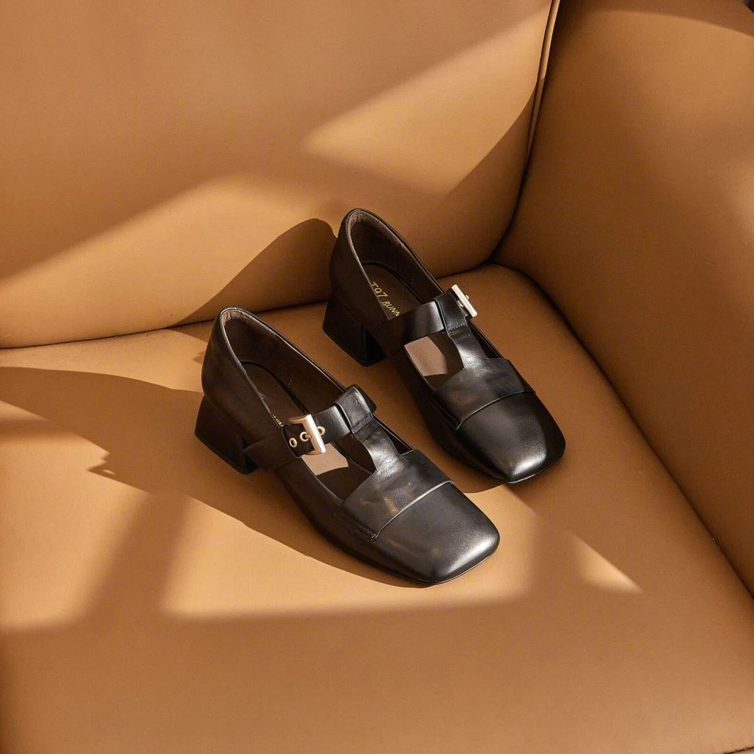 T972025春季新款T字带粗跟浅口方头中跟真皮单鞋女S562