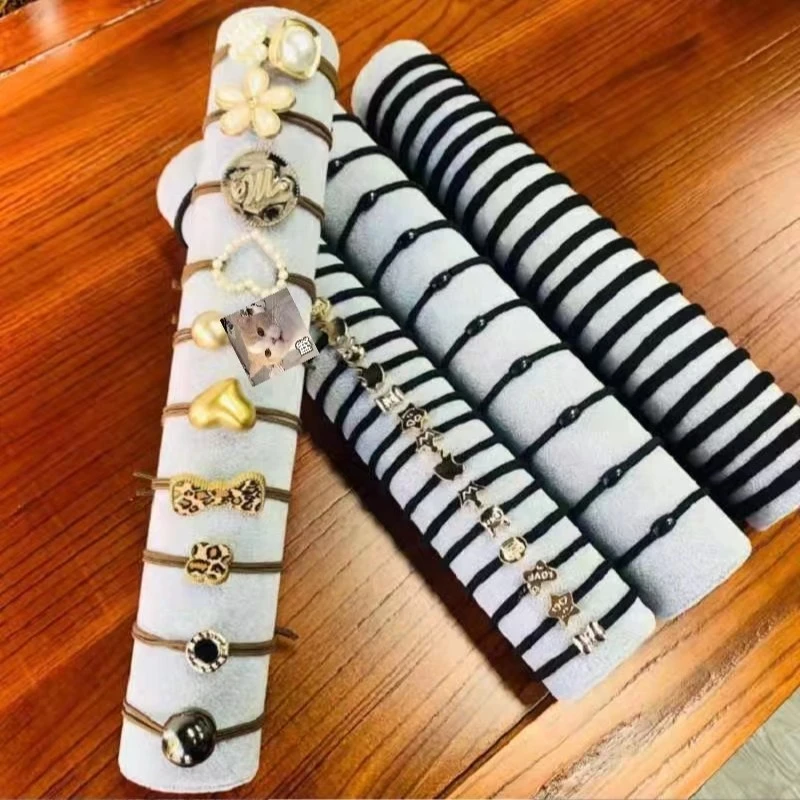 百搭时尚发圈60根左右（花型随机）