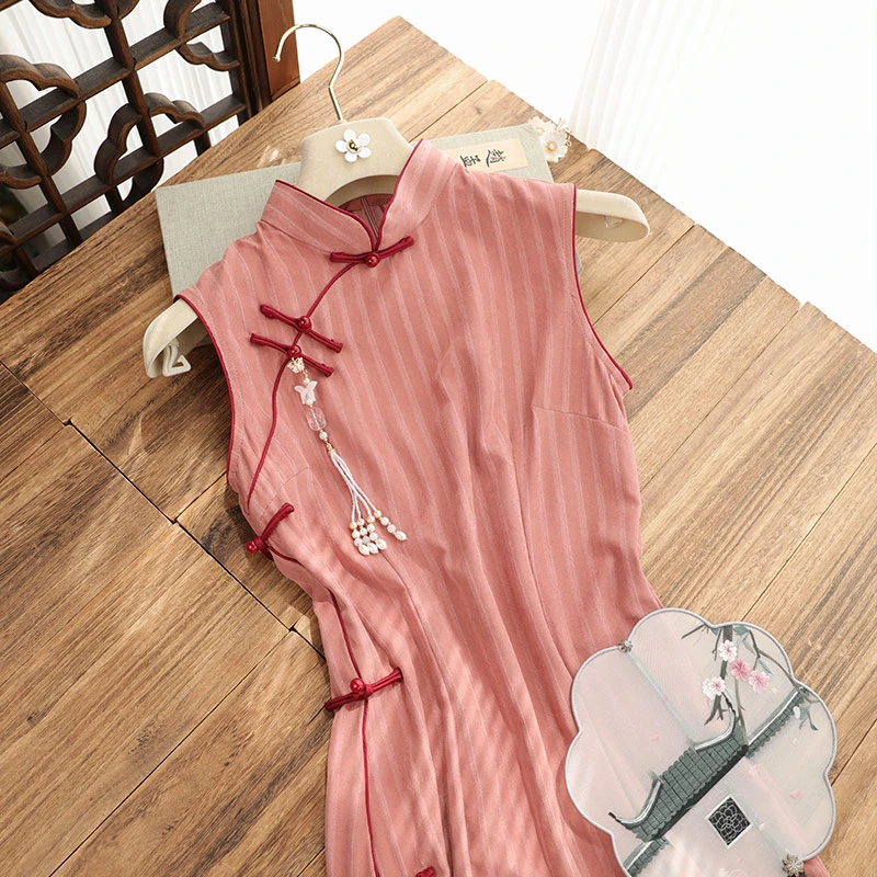 俏娘鱼2025春夏新款国风素雅新中式复古改良无袖条纹旗袍女日常穿