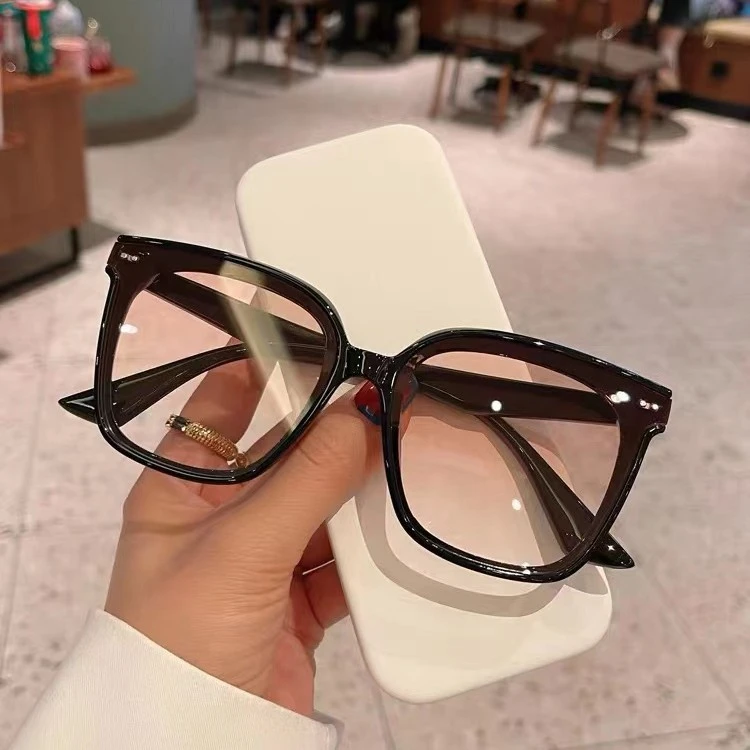 2025新款眼镜百搭大方框显脸小太阳镜出街凹造型男女可戴素颜墨镜