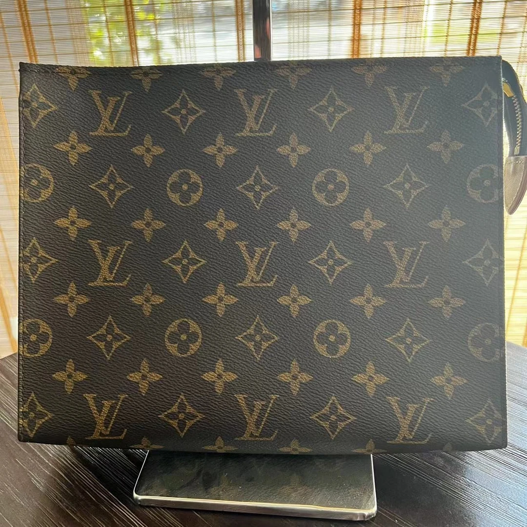 99新 LouisVuitton/路易威登 LV老花洗漱26 手拿包洗漱袋奢侈经典