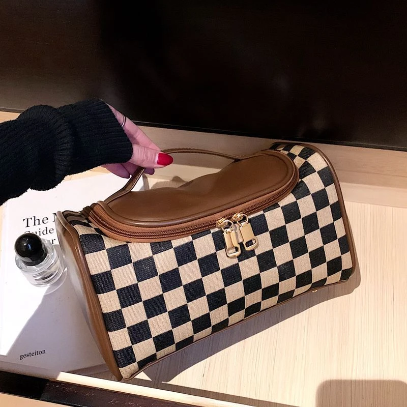 2022新款高级感化妆包女大容量便携旅行护肤品收纳包手提洗漱包袋