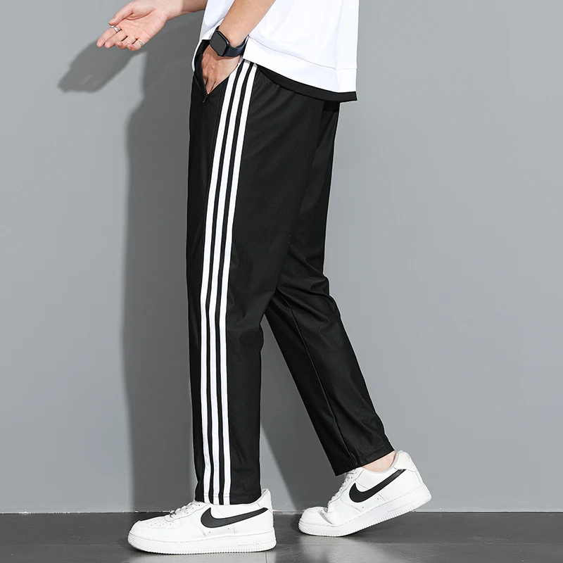 三条杠冰丝休闲长裤男夏季薄款速干透气直筒运动裤子弹力宽松大码