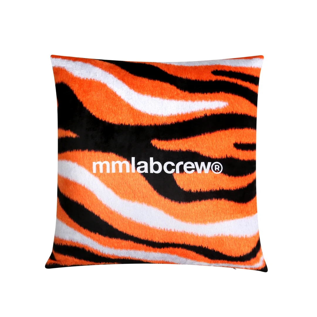 MMLABCREW 虎纹潮流时尚家居沙发车载抱枕宝宝绒靠枕靠垫腰枕