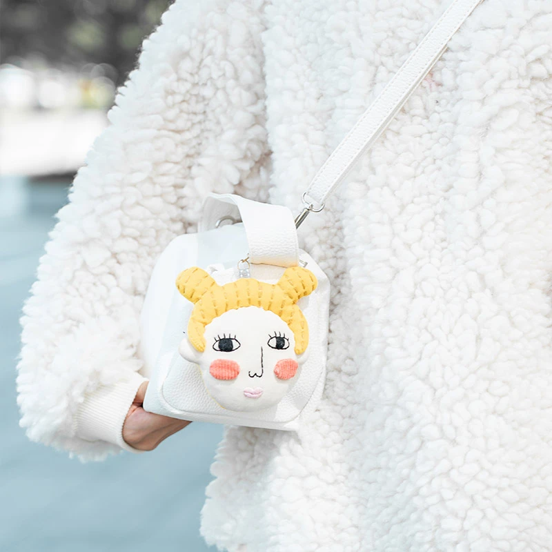 芽小七手创车钥匙挂饰可爱闺蜜女孩玩偶饰品原创小众手工包包挂件