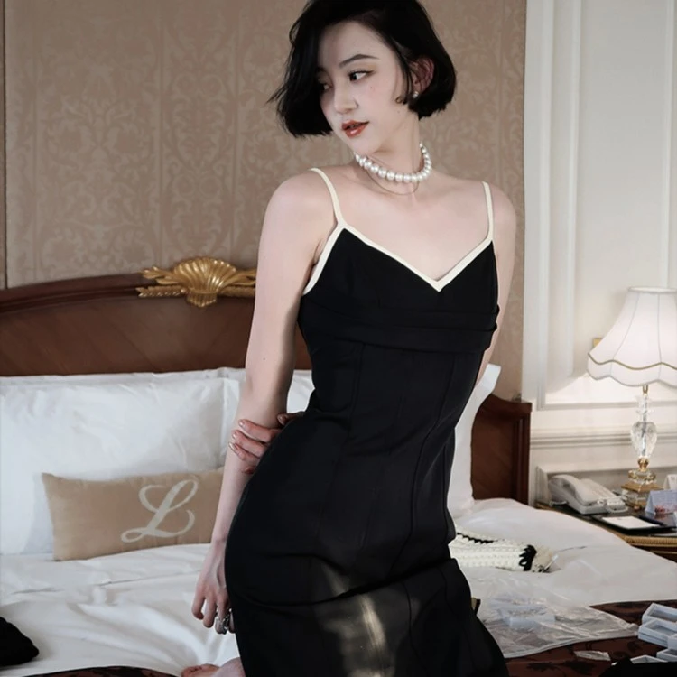 needshop1【偶尔港风】吊带连衣裙