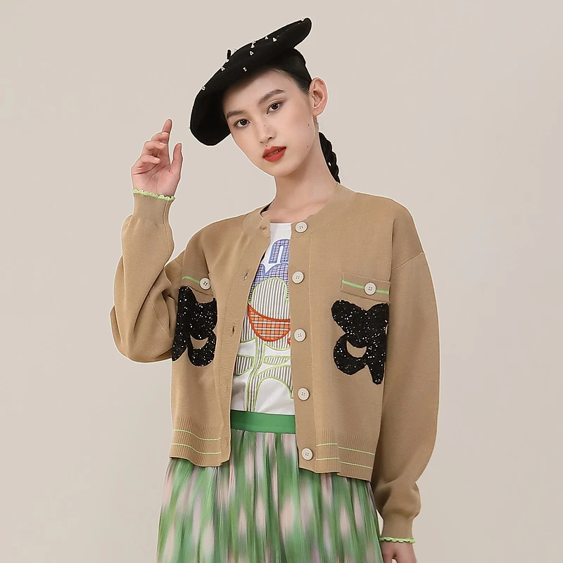 R谜底新款小香风合体圆领短款针织开衫外套时尚休闲女士221MZ0372