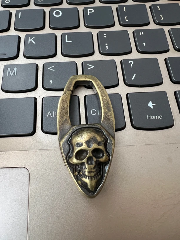 黄铜制作骷髅头钥匙扣中古个性便携精致钥匙钩挂钩背包钩快速弹簧