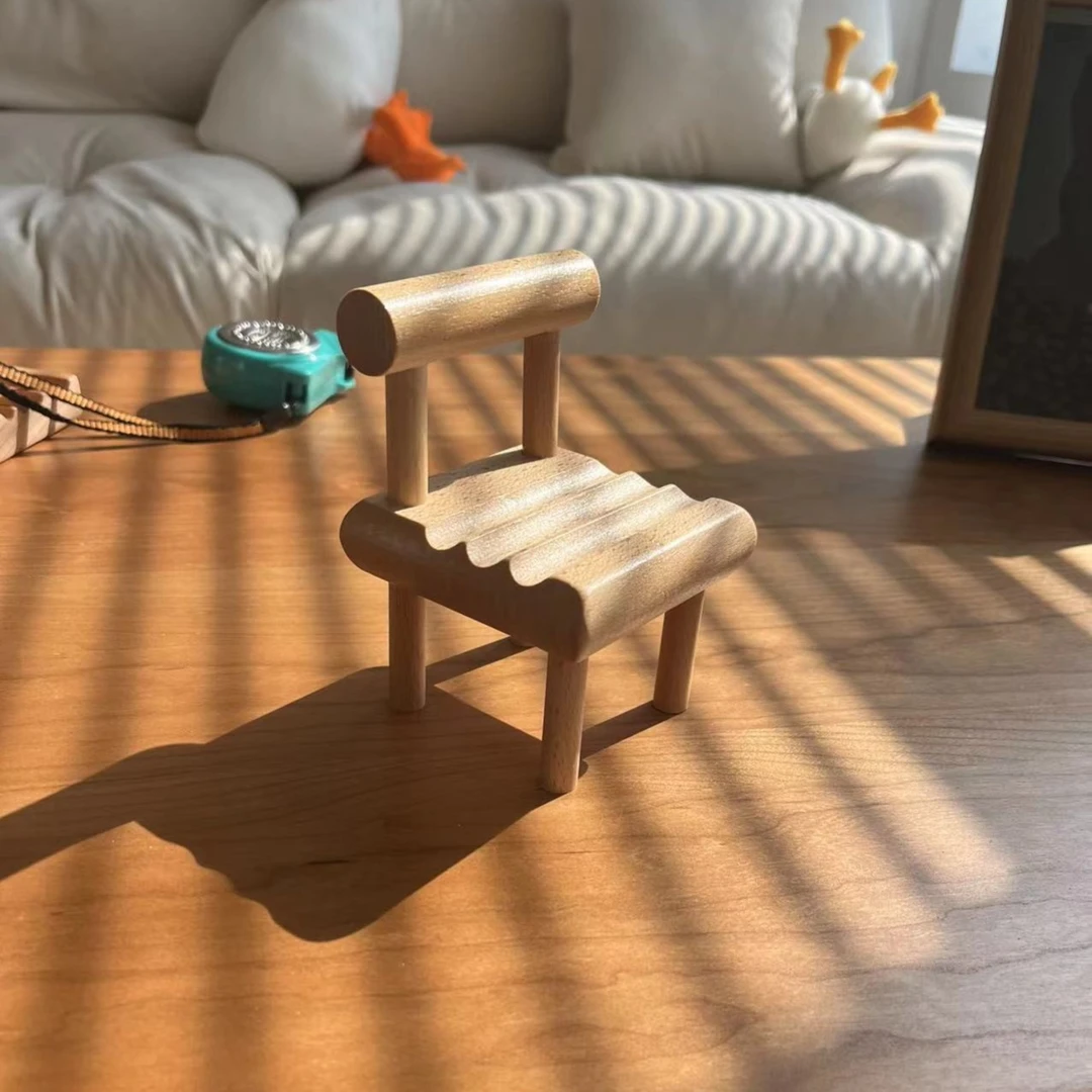 管木匠椅子手机支架可爱创意桌面摆件客厅家用北欧简约