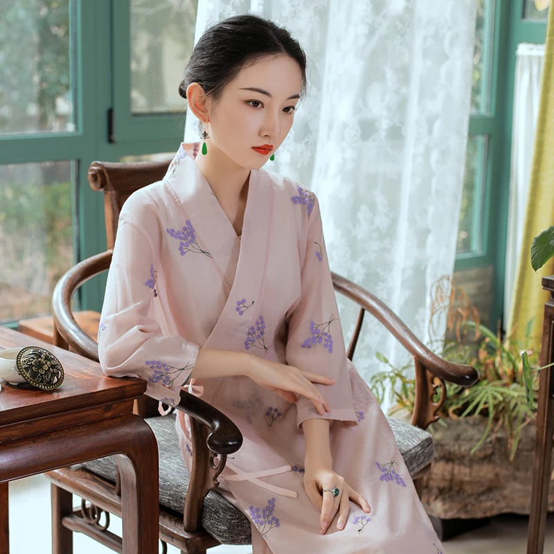 V领中式复古花色系带不对称绣花汉元素交叠领连衣裙改良宽松汉服
