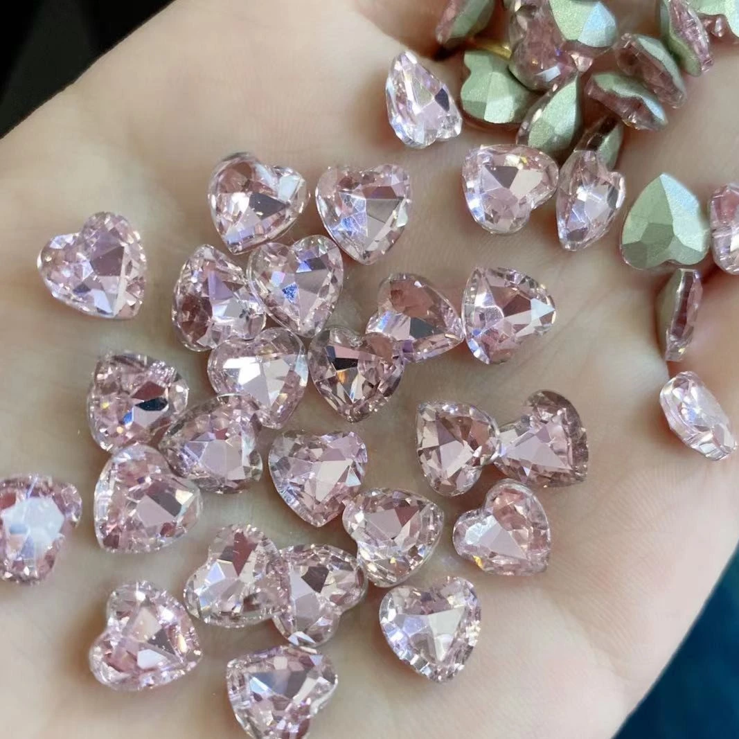 春柚美甲饰品新款高品质爆闪爱心樱花粉K9正桃心美甲钻饰品8*8mm