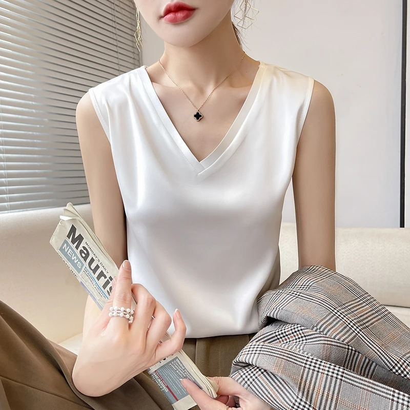 V领无袖吊带背心女春夏缎面西装内搭打底衫上衣高级感薄款韩版