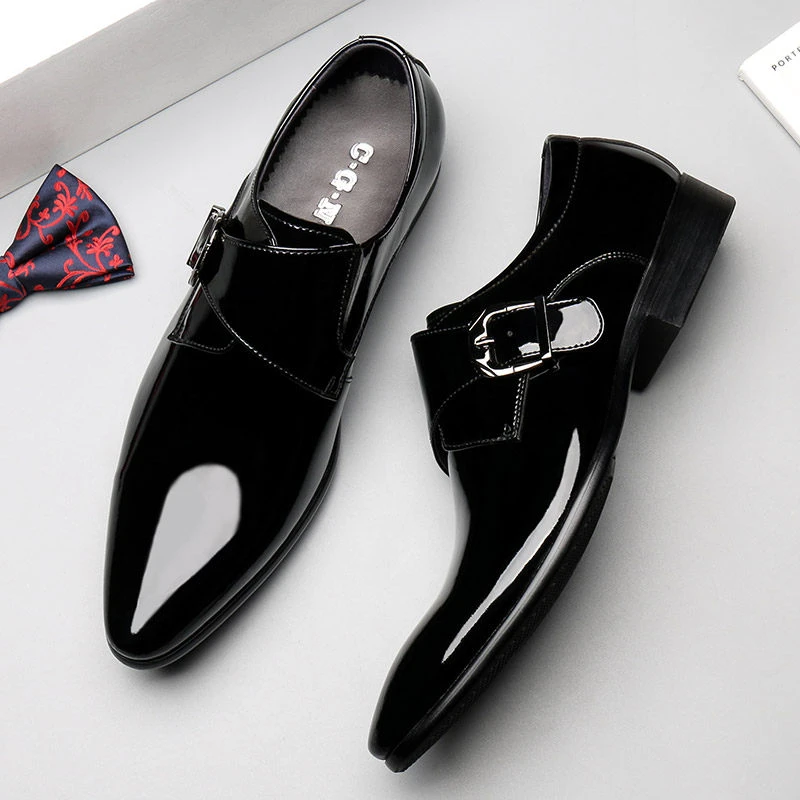 皮鞋男尖头英伦潮流漆皮男鞋亮皮商务正装皮鞋西装透气时尚结婚鞋