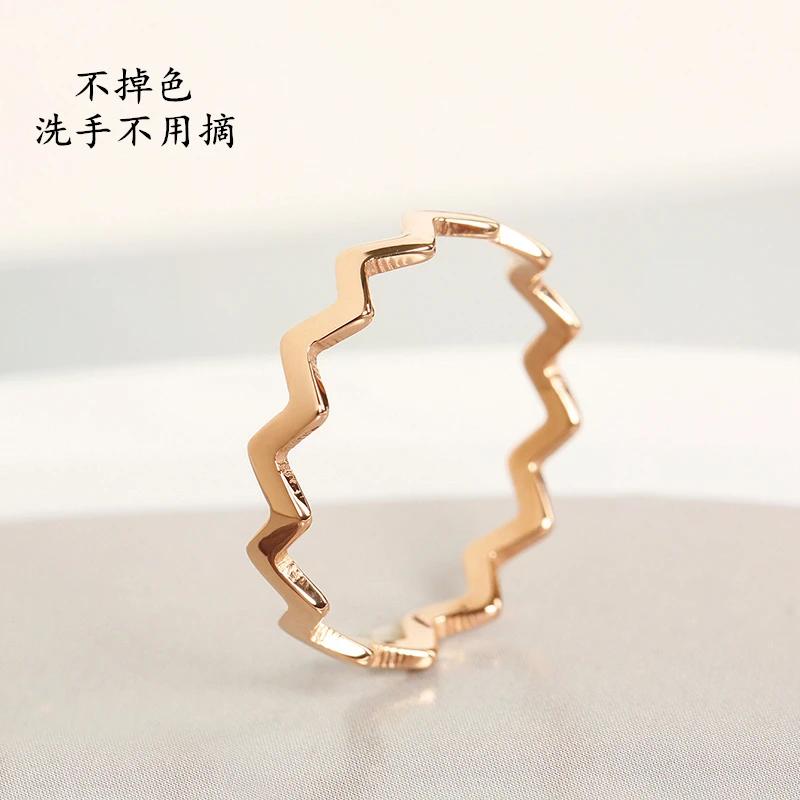 梓妍叠塔戒指女小众设计时尚个性ins潮网红钛钢18k尾戒小指