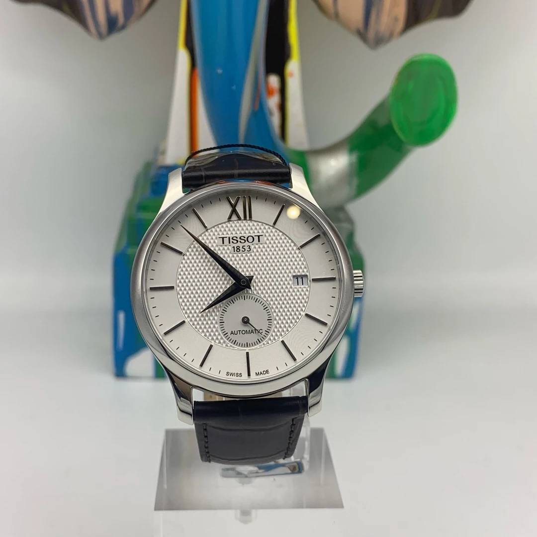 全新未使用 Tissot/天梭 男表/俊雅/T063.428.16.038.00/