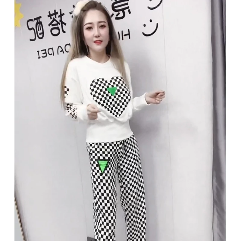 高档时尚运动休闲套装女2024新款高端休闲洋气宽松显瘦加绒两件套