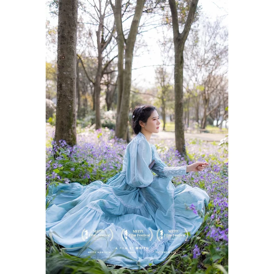 理想三旬旅行女装湖蓝色蕾丝花边拼接泡泡袖宫廷古董草原连衣裙