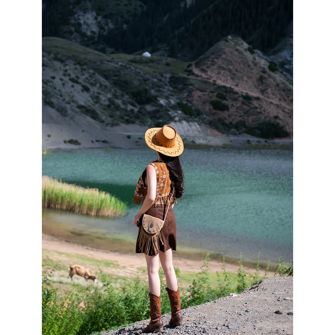 理想三旬旅行女装西部牛仔棕色绣花马甲短款民族风女装开衫外套