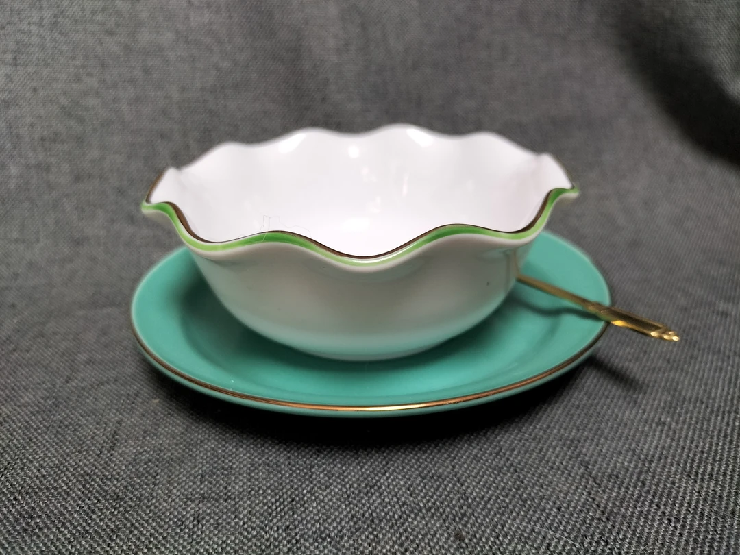 甜品盅套组 01/18标为单套价（一碗一碟一勺）