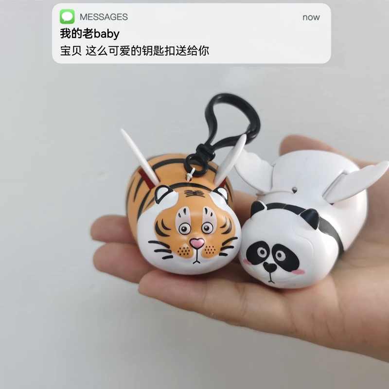 冲天熊猫飞虎钥匙扣拉线公仔熊猫挂件翅膀伸缩拉绳钥匙扣可爱宝贝