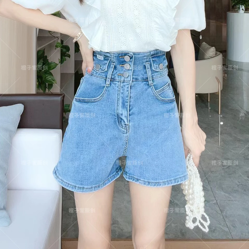 DK0079高腰显瘦口袋三粒扣牛仔阔腿短裤
