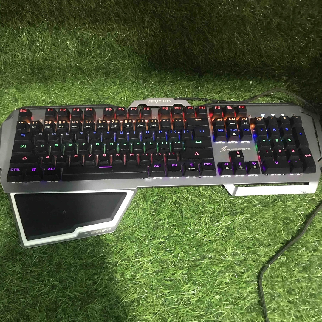 9新 FL·ESPORTS/腹灵 游戏机械键盘混光插拔青轴有线商务办公电竞