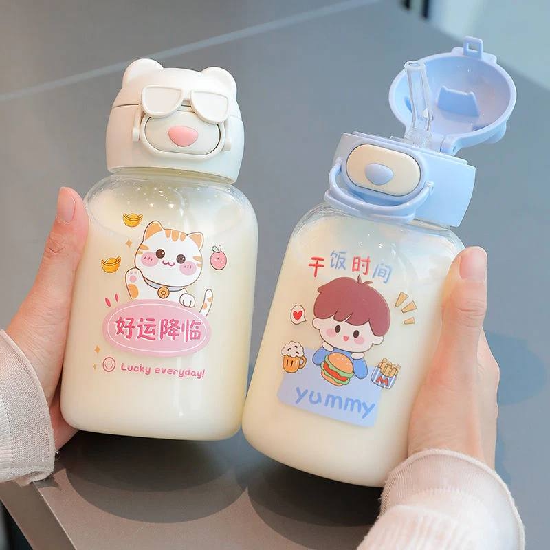 高颜值夏季新款ins塑料水杯男女学生可爱眼镜熊大容量便携吸管杯