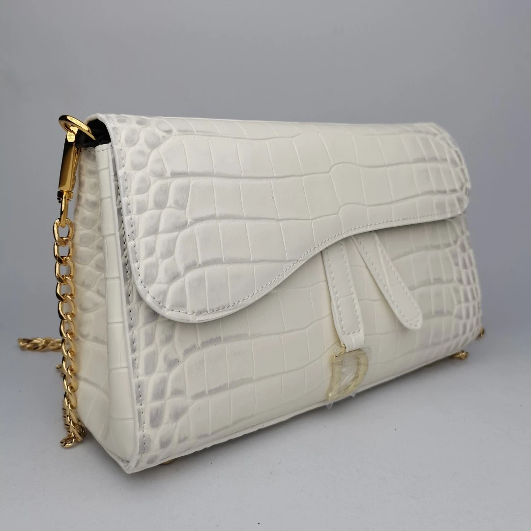 【高端订制】鳄鱼d肚皮经典斜跨马鞍包-白