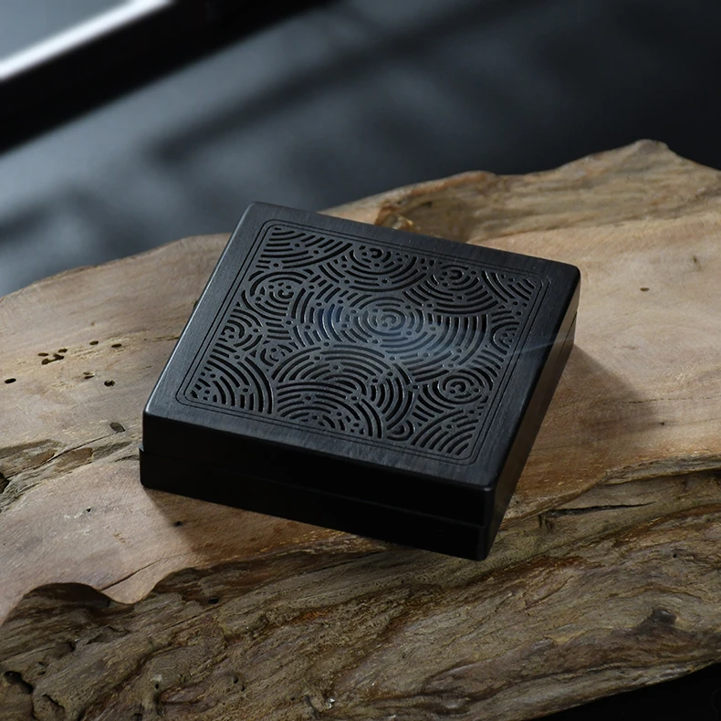 【香具】 精雕黑檀木 水波纹盘香方盒