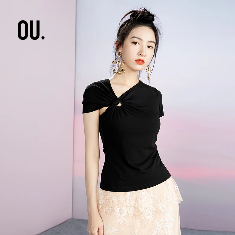 【商场同款】OU.FASHION/欧点 不对称肩可拉开性感T恤1202111032
