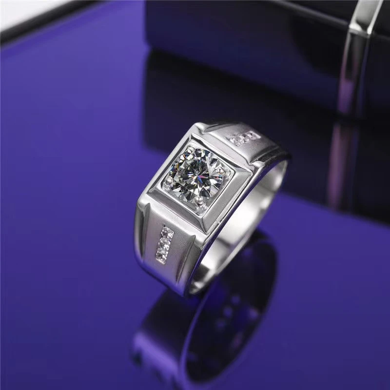 925银莫桑石戒指 【磨砂三石男戒】1克拉-2克拉    经典/合成碳硅石