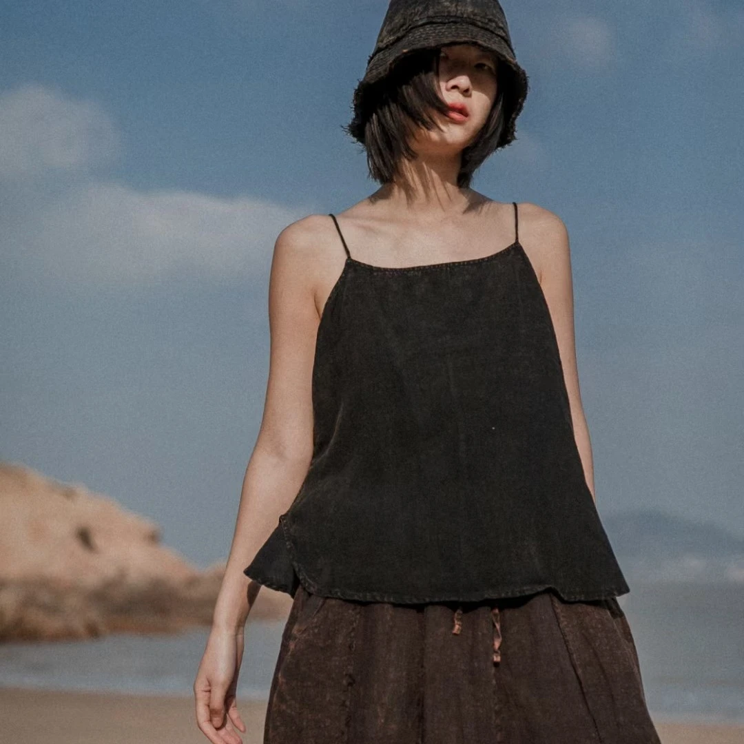 麻依者～夏季时尚～百搭吊带上衣无袖宽松黑色外穿背心～均码款号734