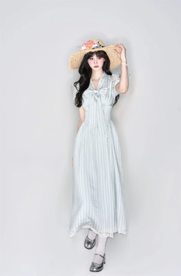 越韩小鱼’轻盐甜茶长裙 浪漫纯欲甜妹蕾丝花边收腰女飞飞袖长裙