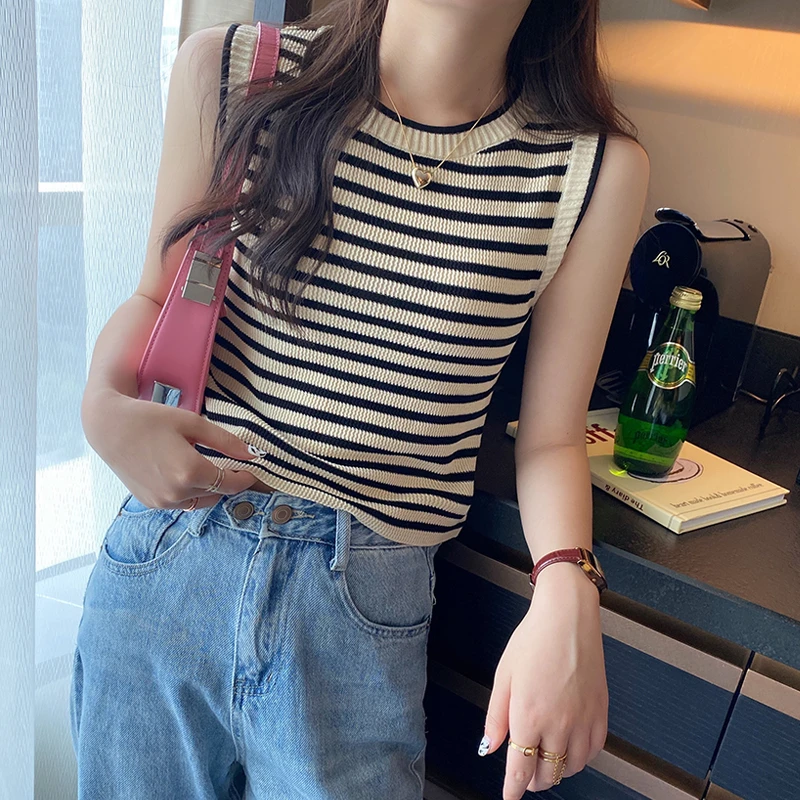 针织条纹宽肩带背心吊带女春夏辣妹西装内搭短款超显身材无袖上衣