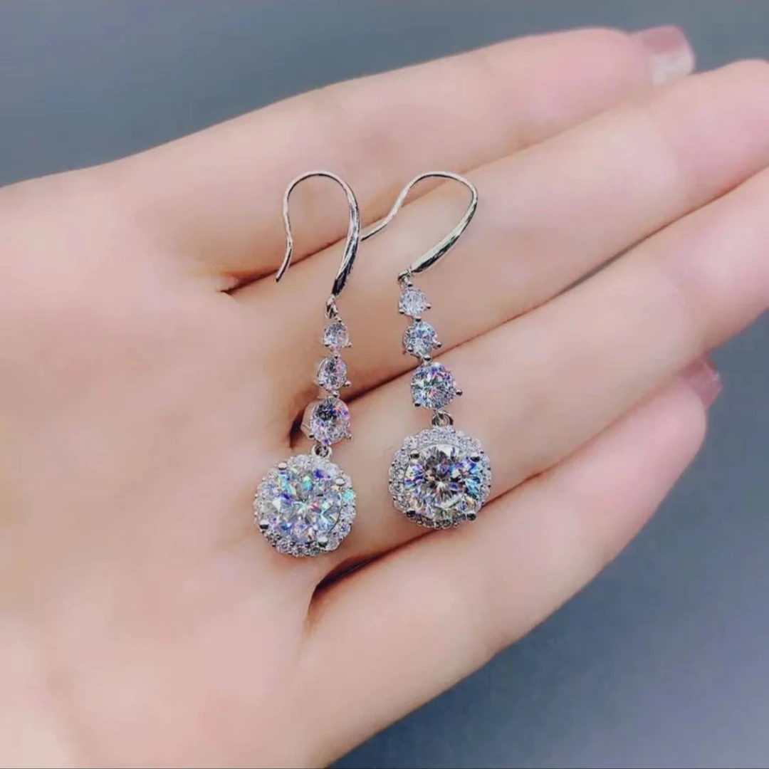 925银莫桑石耳饰 【漫天花雨时尚耳饰】0.5克拉-1克拉 /合成碳硅石