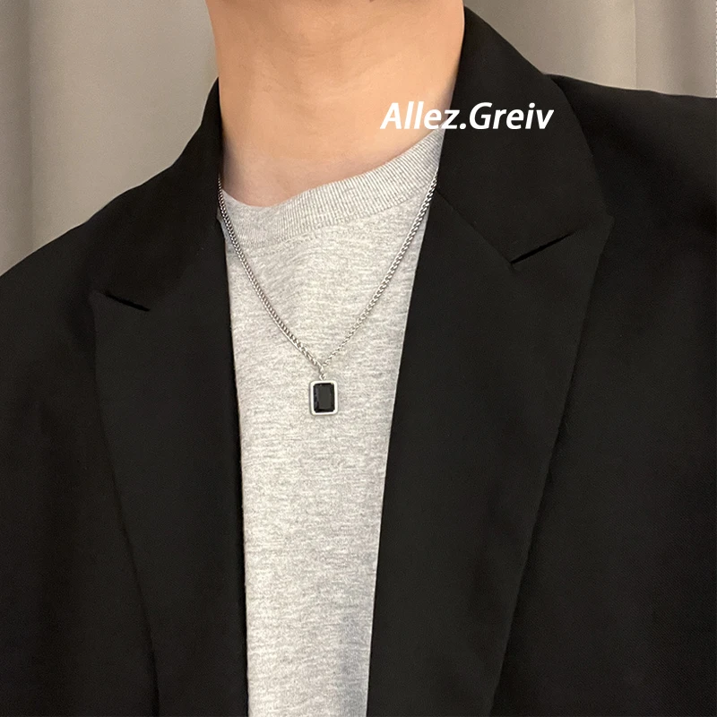 钛钢项链 男韩式复古百搭简约小众设计高级黑宝石吊坠不掉色时尚