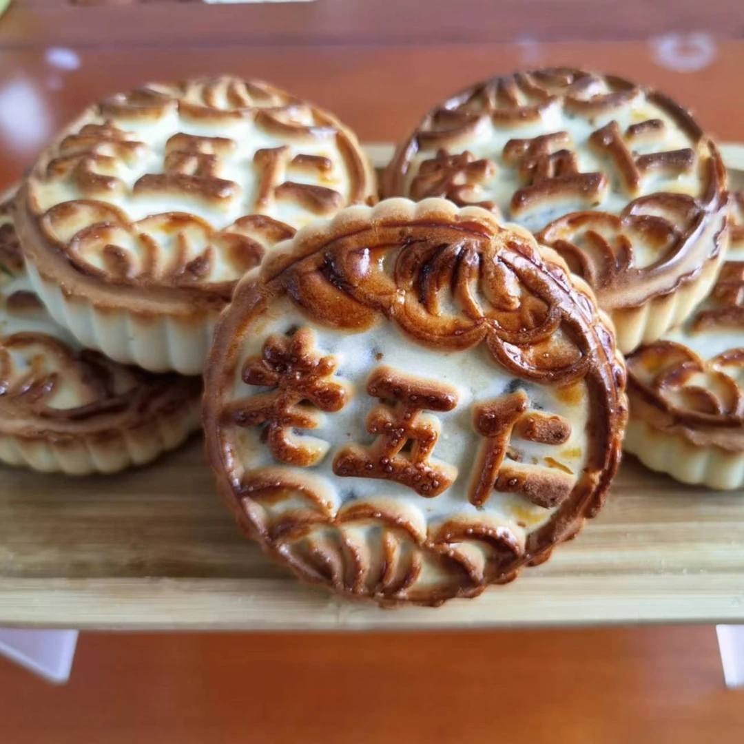 东北老式  老五仁月饼   100克每块 经典老味道