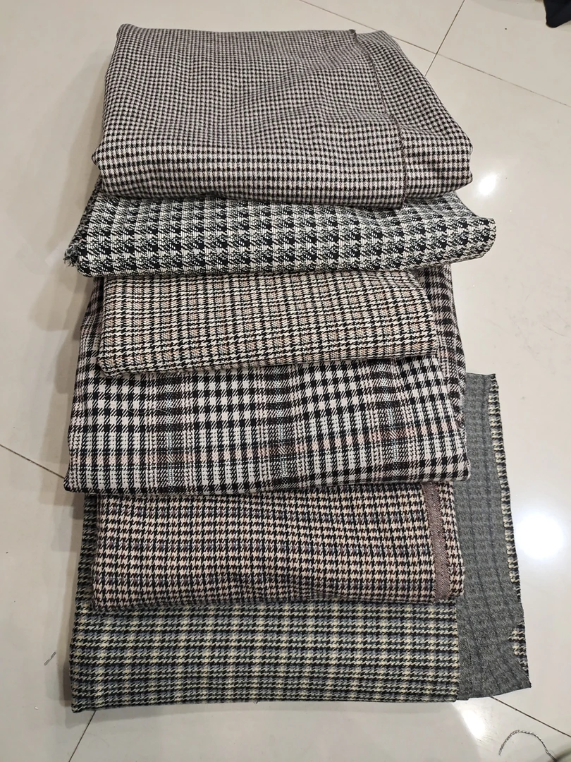 春秋款四面弹的罗马棉格子面料可做套装裤子风衣论斤卖