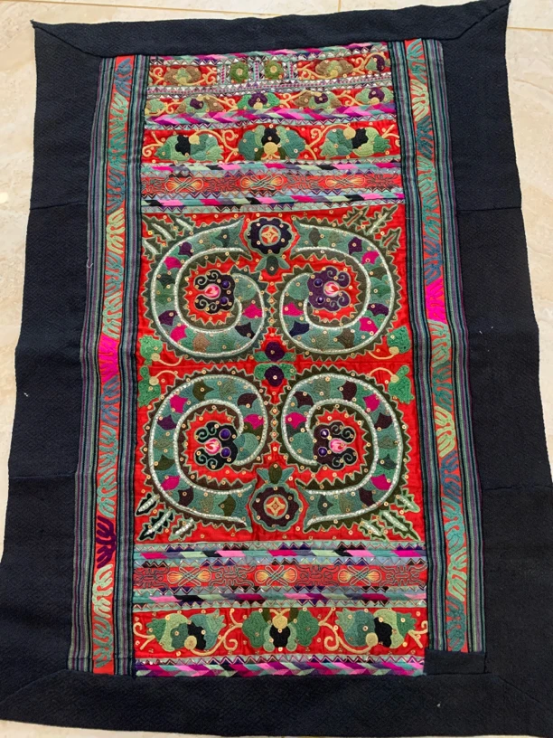 精品高货 台江皱绣老绣片