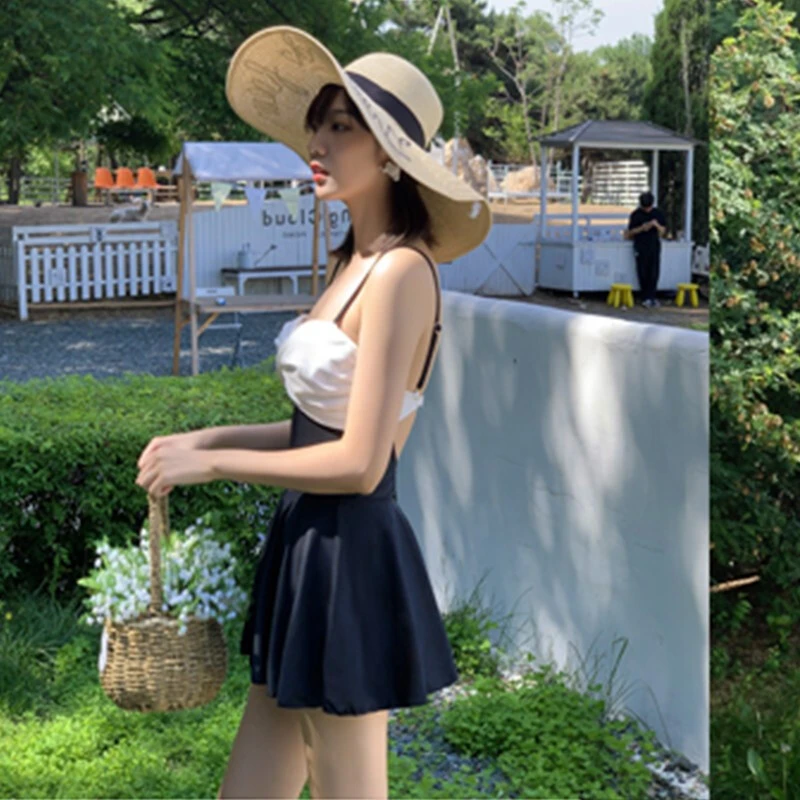 气质泳衣女保守连体韩国遮肚显瘦泡温泉小胸聚拢带裙子网红