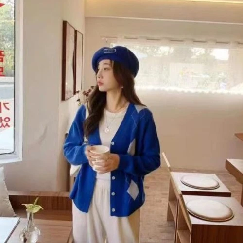 新款时尚几何方块设计休闲学院风V领针织开衫