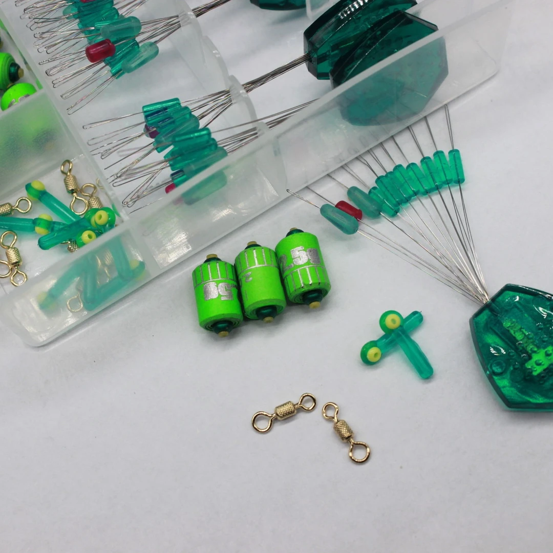 十组8+3水无影水绿色太空豆双芯吸附漂座套装进口压花八字环