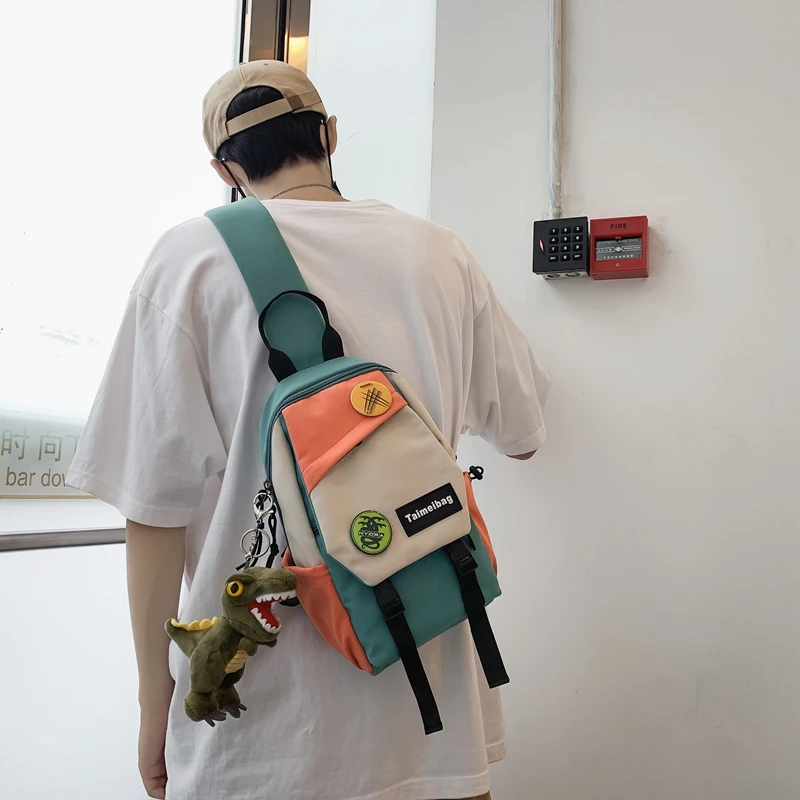 斜挎包男潮流百搭斜挎单肩包男生运动挎包ins潮简约胸包男生背包