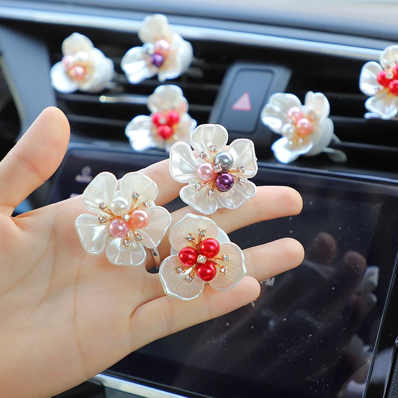 车载香薰创意高档水晶汽车空调出风口香水车内持久淡香装饰品摆件